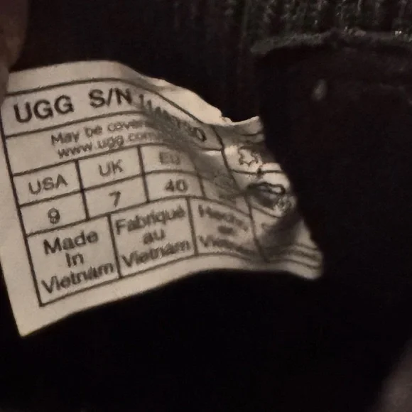 UGG Brooklyn Chelsea Black Boots - Women's Boots Size 9 Color Black $180 NWOT - Picture 9 of 10